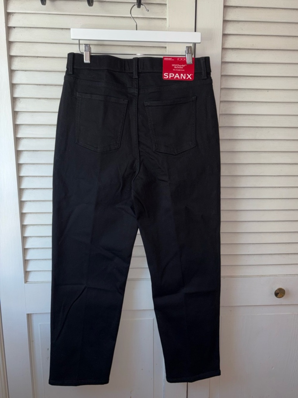 NWT SPANX Straight Leg Jeans Black Hadlock Wash Size 14 Tummy Control - Picture 3 of 7